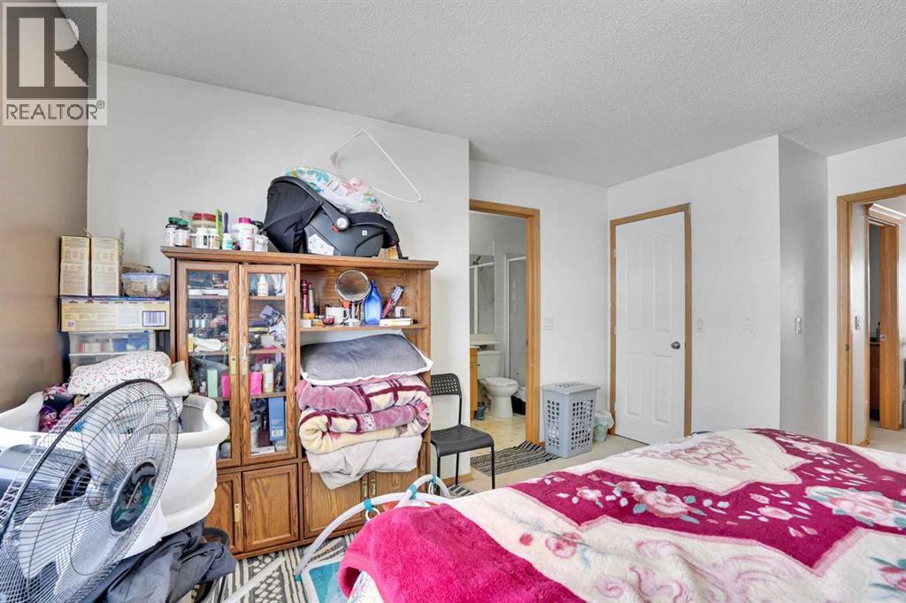 Single Family House for Sale in  Taradale Drive NE Taradale Calgary 