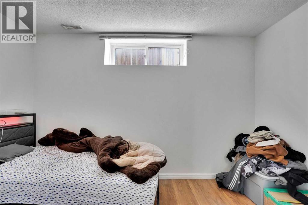 Single Family House for Sale in  Taradale Drive NE Taradale Calgary 