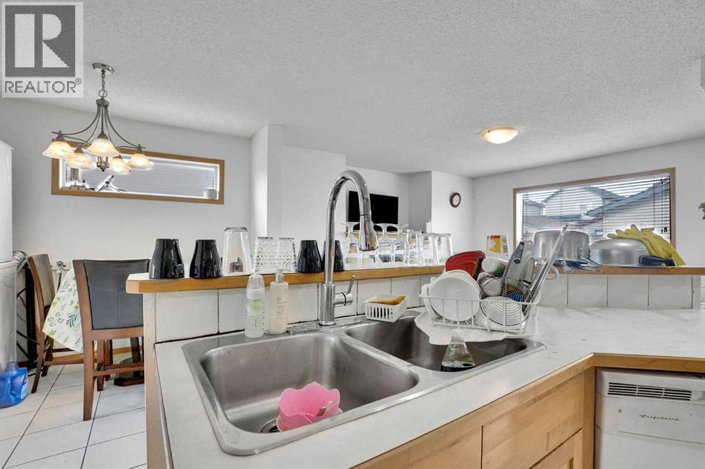 Single Family House for Sale in  Taradale Drive NE Taradale Calgary 