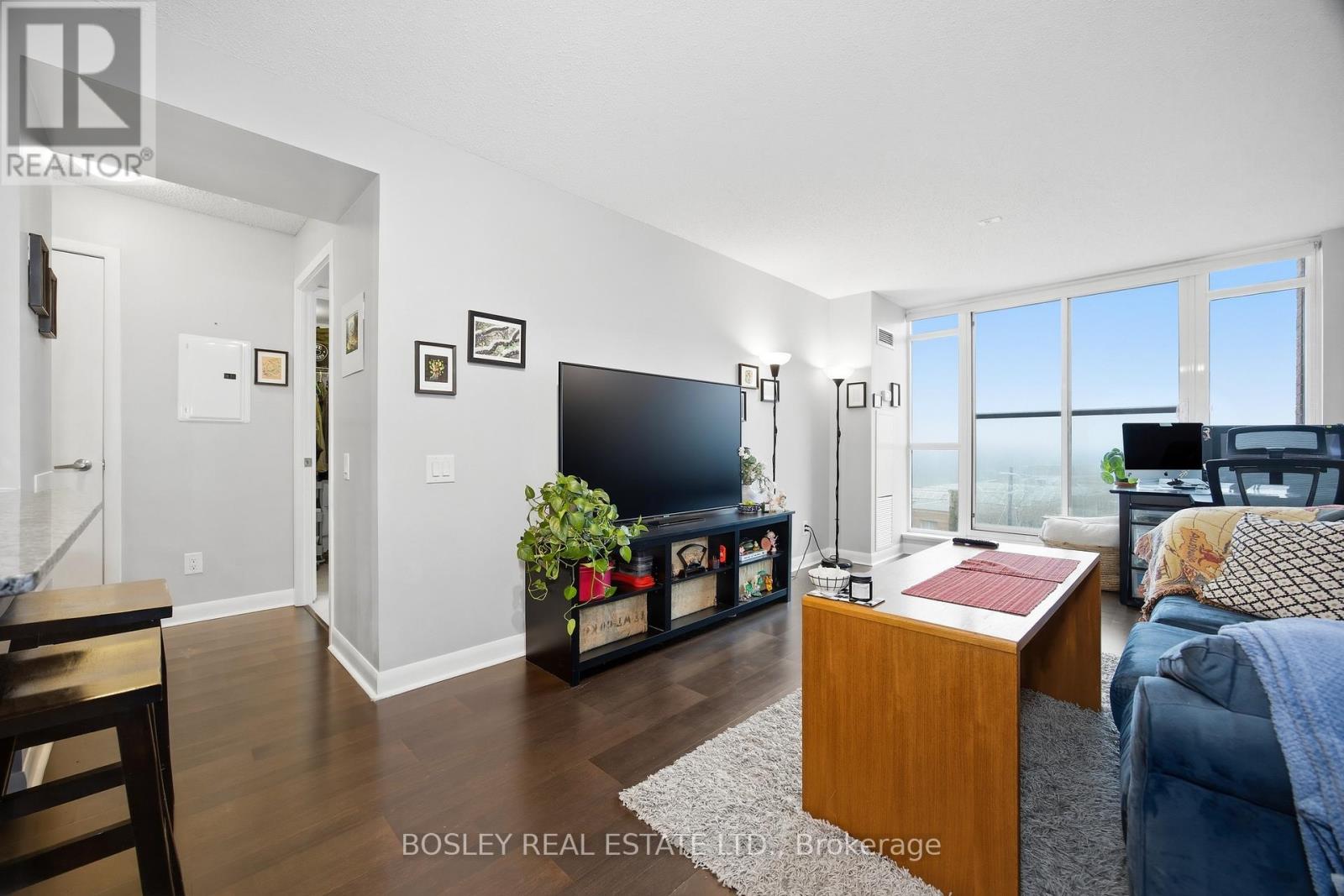 #633 525 WILSON AVENUE - 1