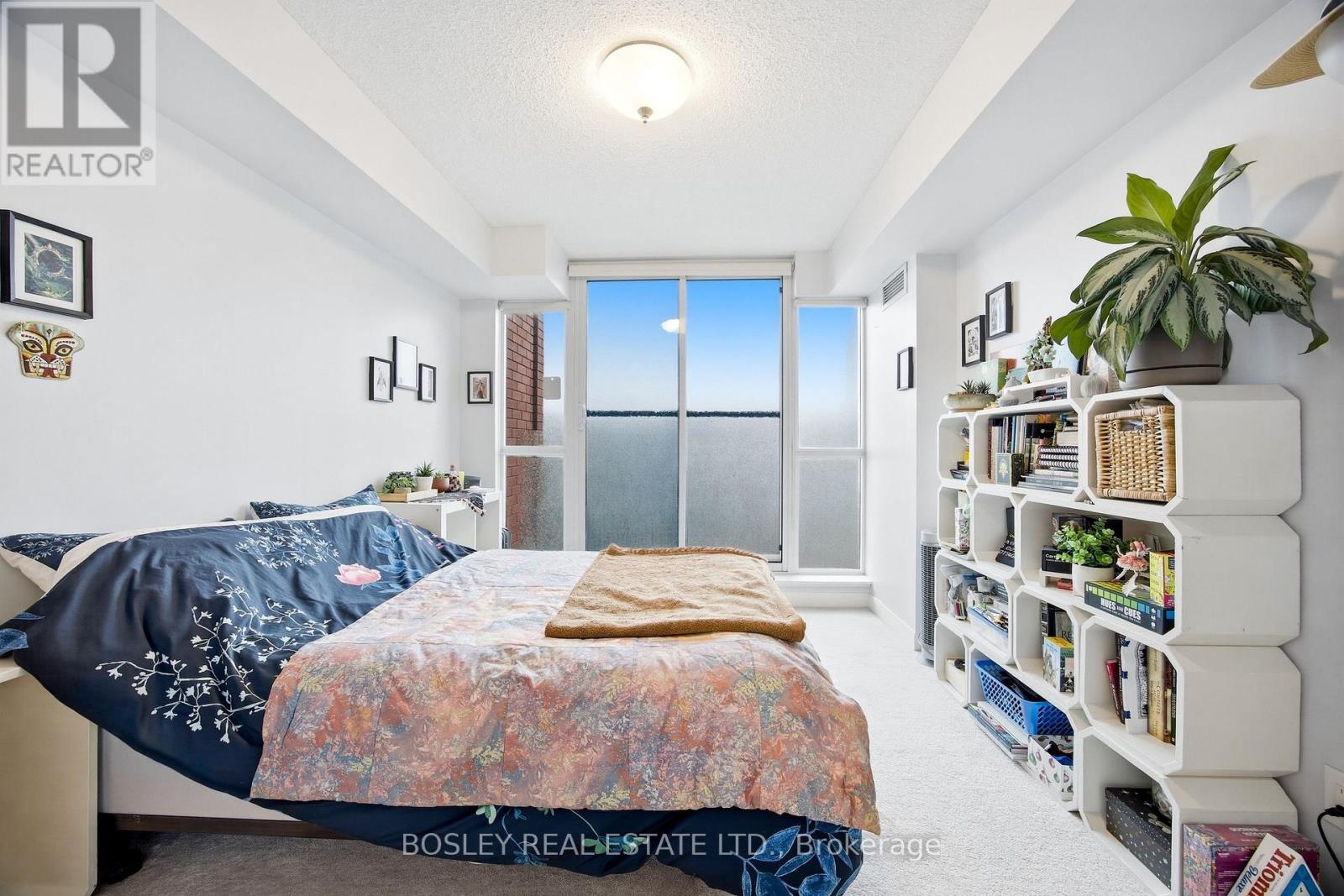 #633 525 WILSON AVENUE - 18