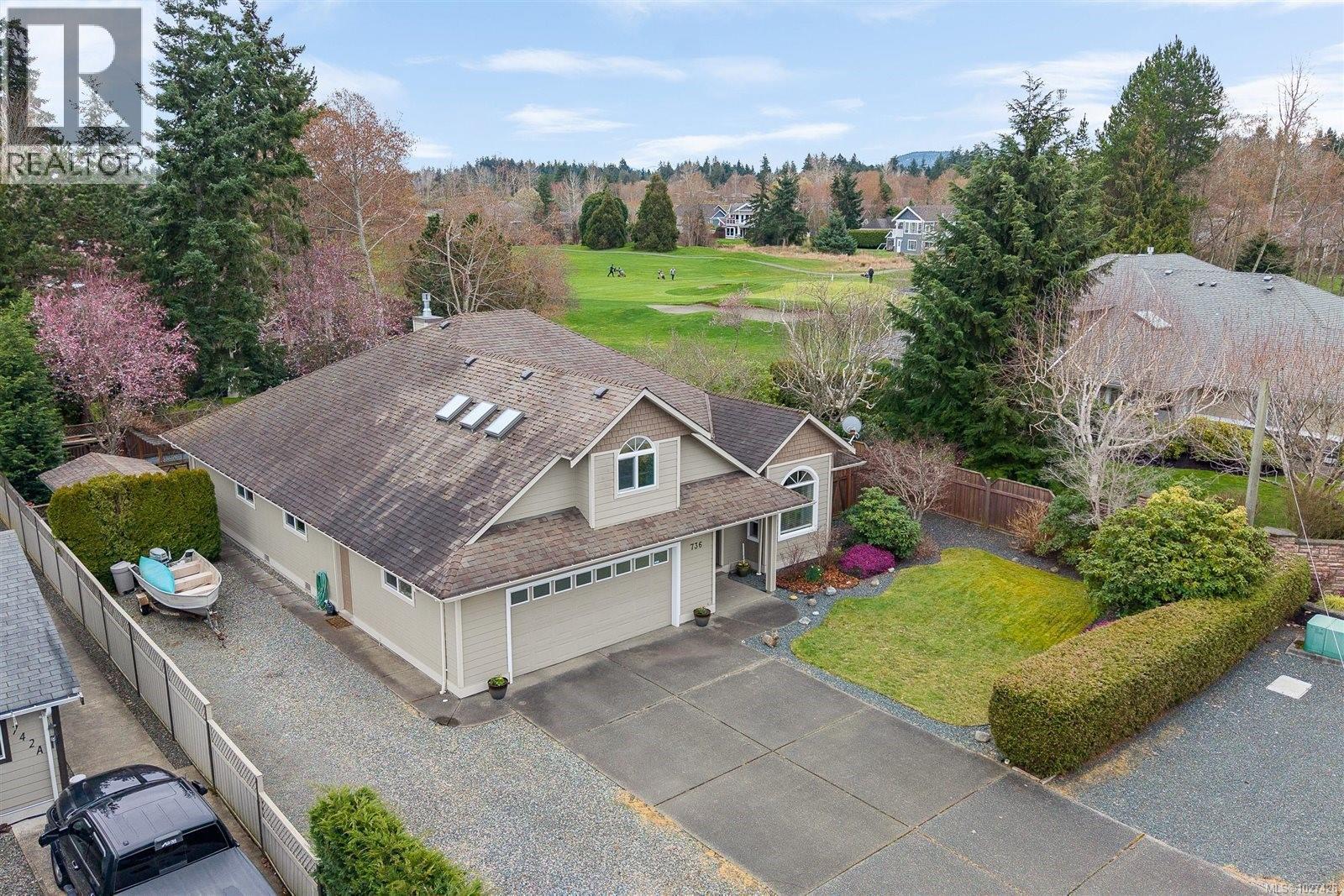 736 Barclay Cres, Parksville