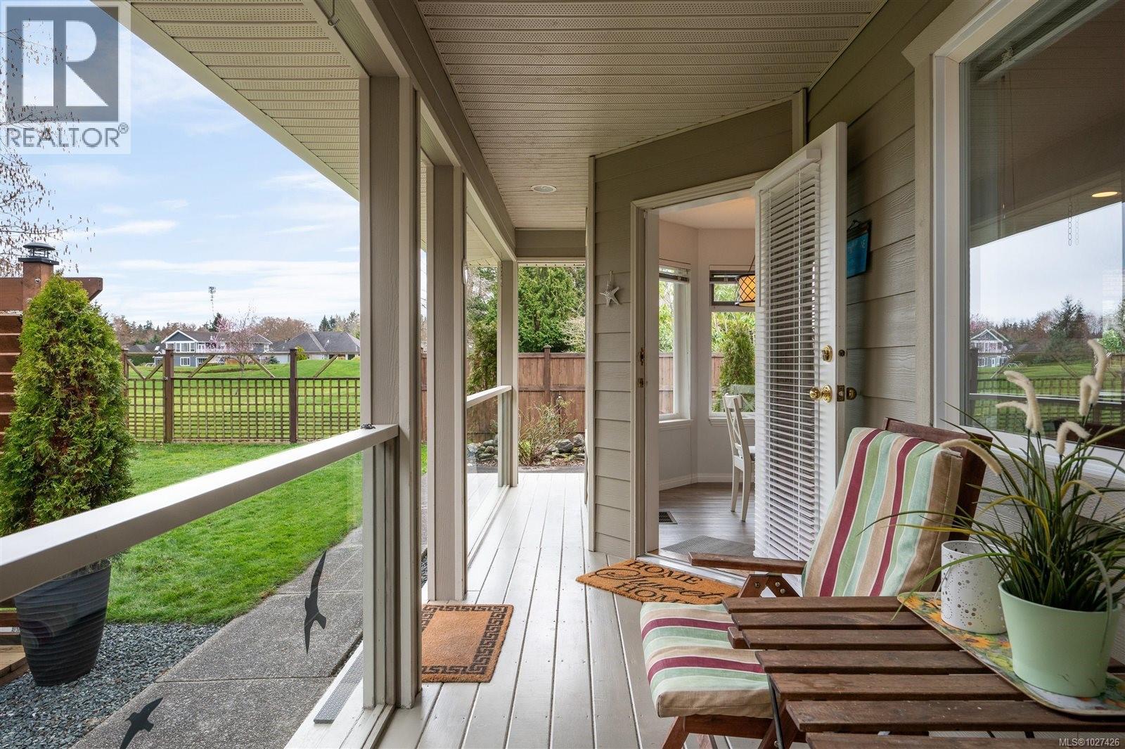 736 Barclay Cres, Parksville