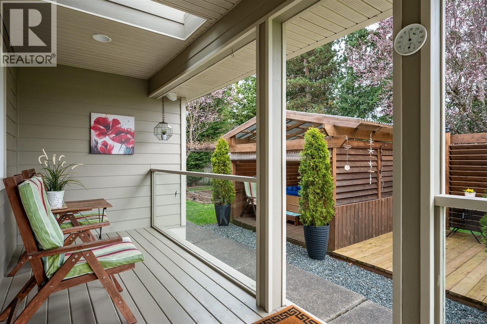 736 Barclay Cres, Parksville