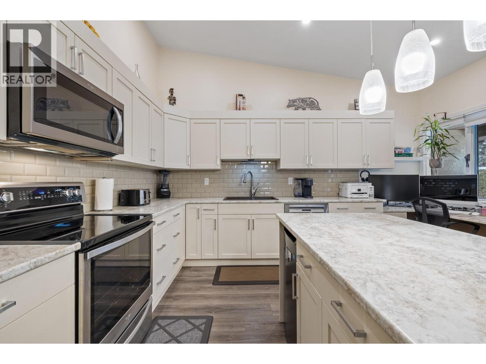 1873 Parkview Crescent Unit# 8, Kelowna