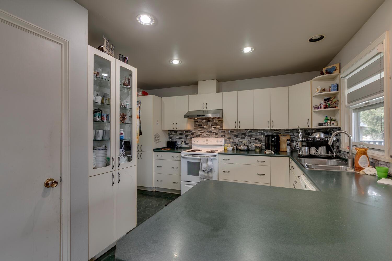 10969 86A Avenue, Delta