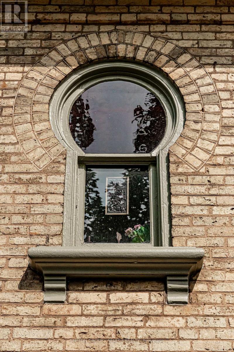 365 WILLIAM STREET Property Photo