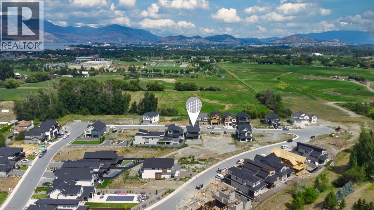 925 BULL CRESCENT - 14