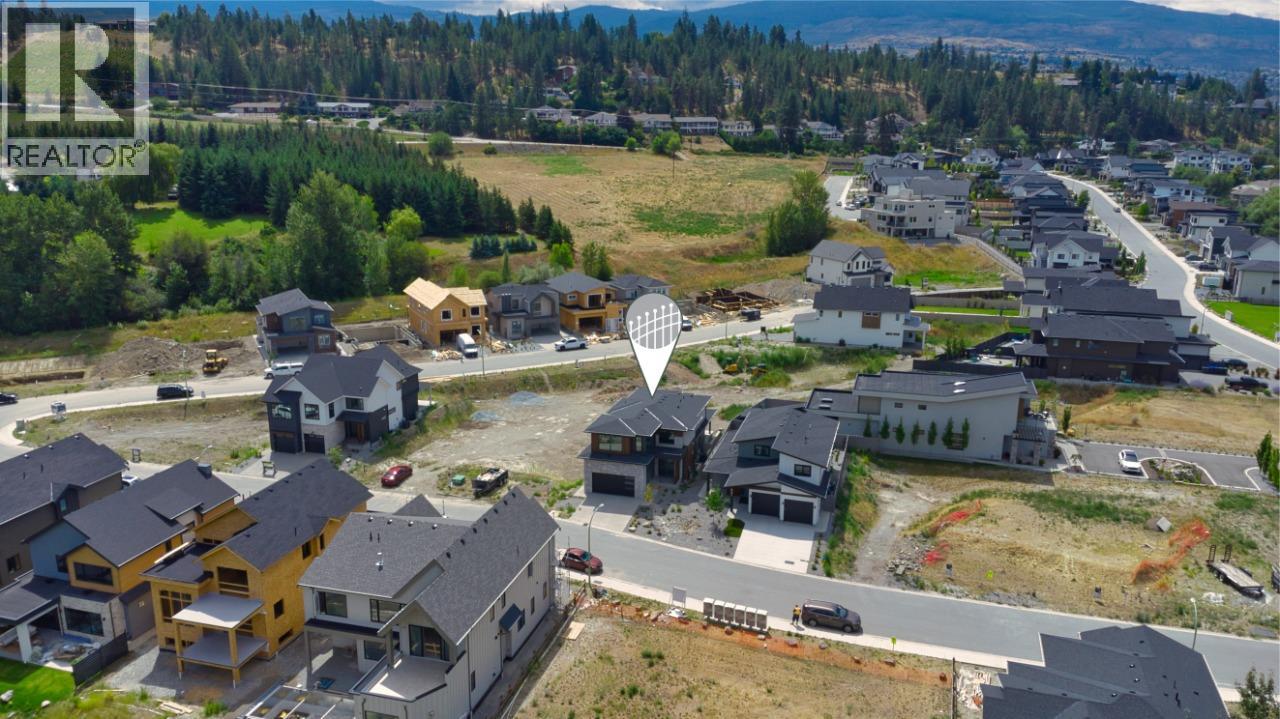 925 BULL CRESCENT - 18