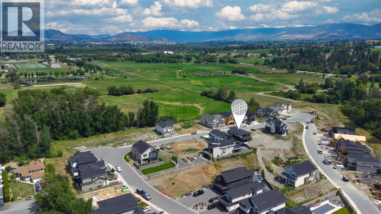 925 BULL CRESCENT - 16