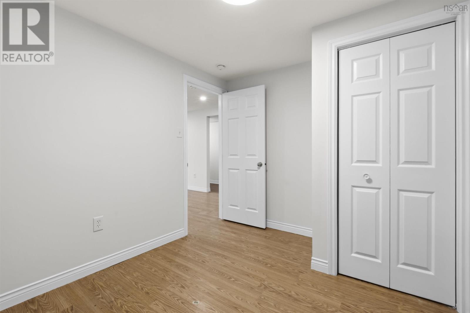 Property 25 of 45 of 869 West Pennant Road