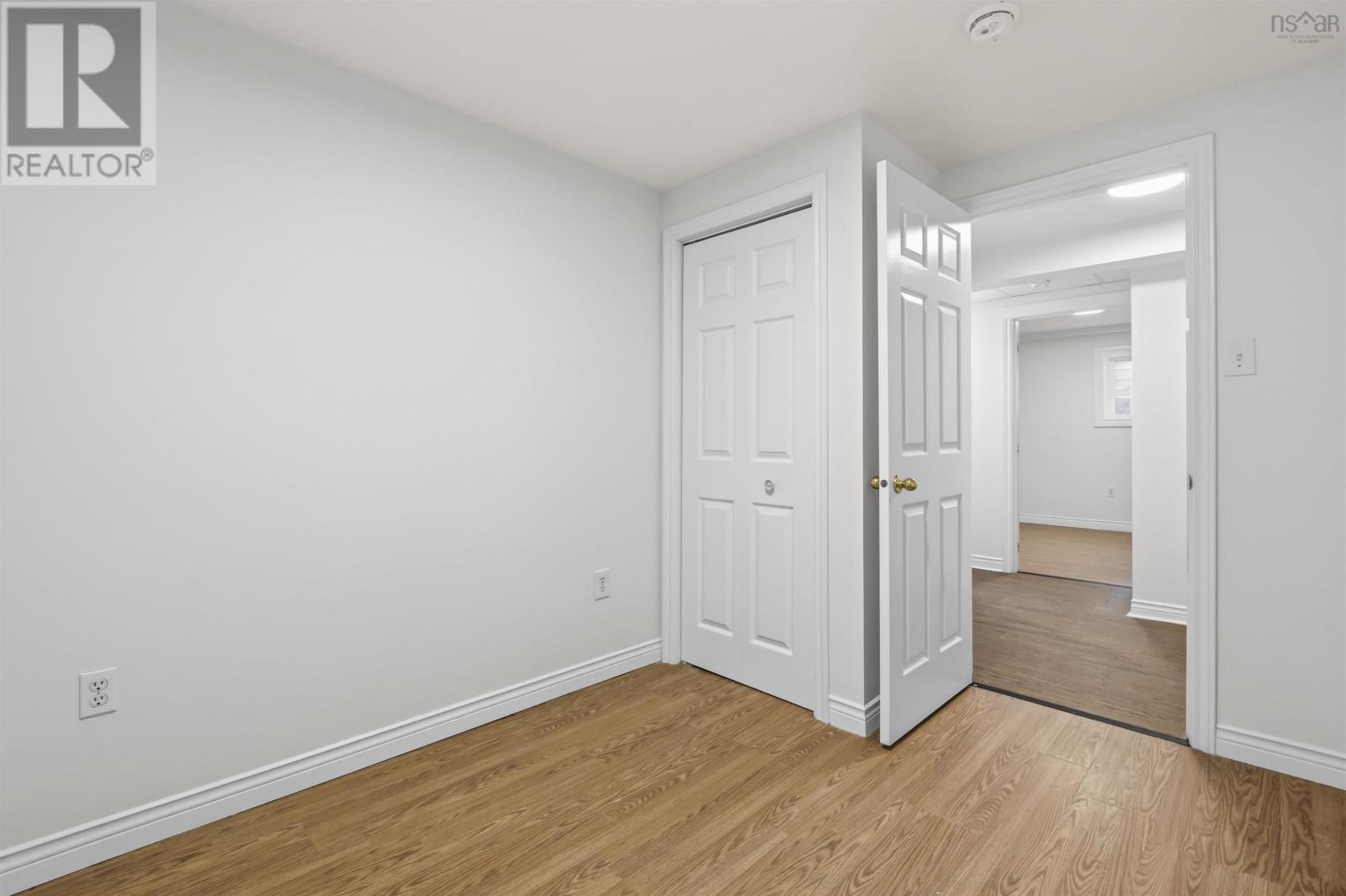 Property 27 of 45 of 869 West Pennant Road