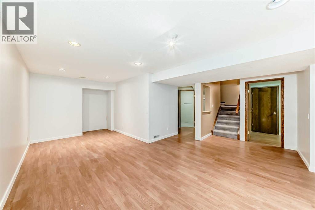 Single Family House for Sale in  Patterson Hill SW Patterson Calgary 