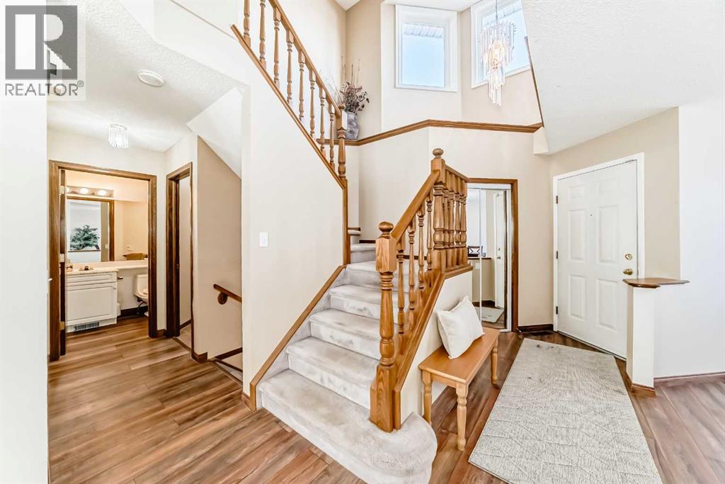 Single Family House for Sale in  Patterson Hill SW Patterson Calgary 