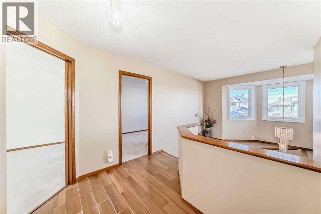 Single Family House for Sale in  Patterson Hill SW Patterson Calgary 