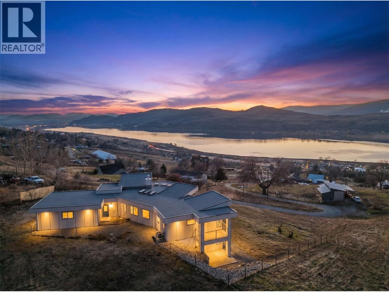  7697 Baker Hogg Road, Vernon