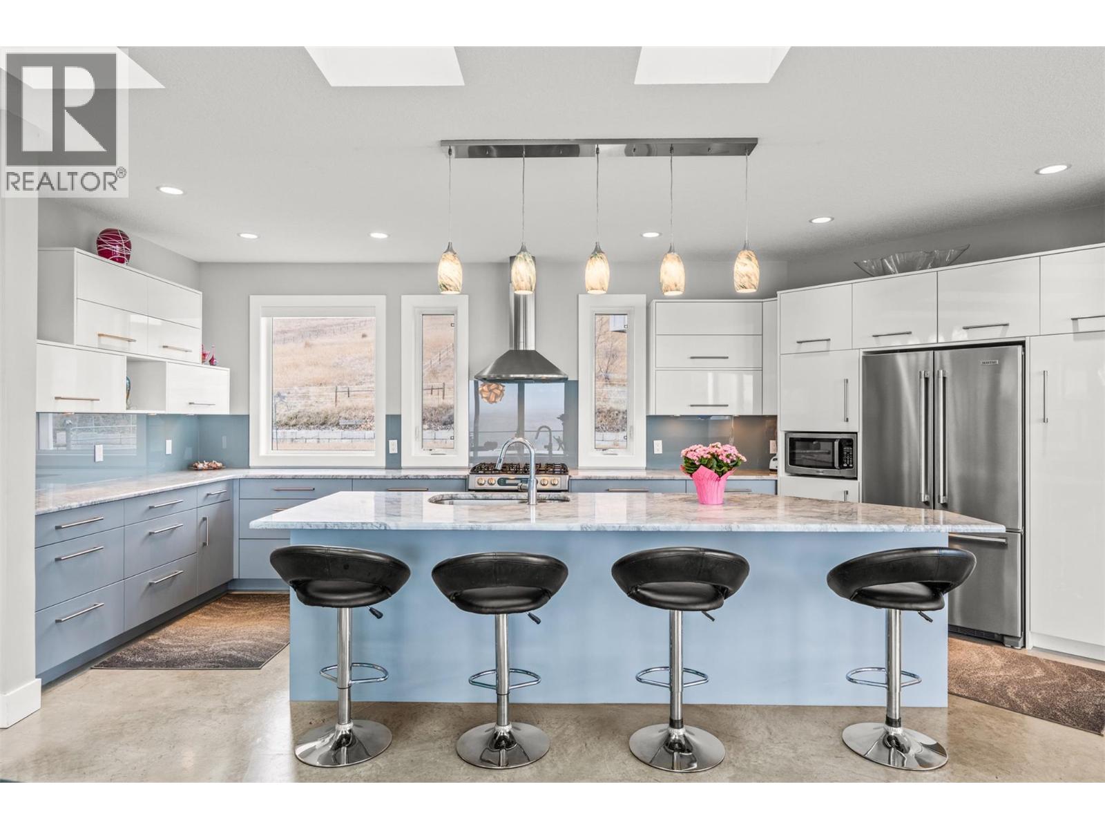  7697 Baker Hogg Road, Vernon