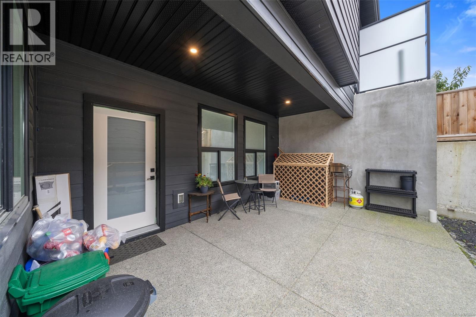 1221 VIEWTOP RD - 55