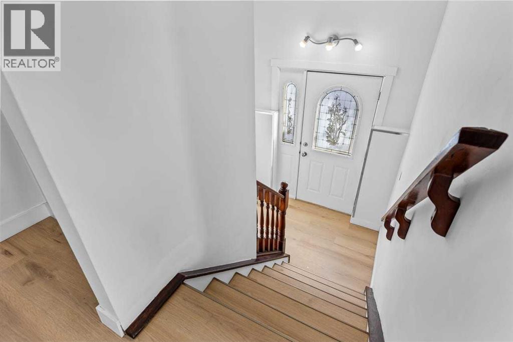 Single Family House for Sale in A Bowness Road NW Bowness Calgary 