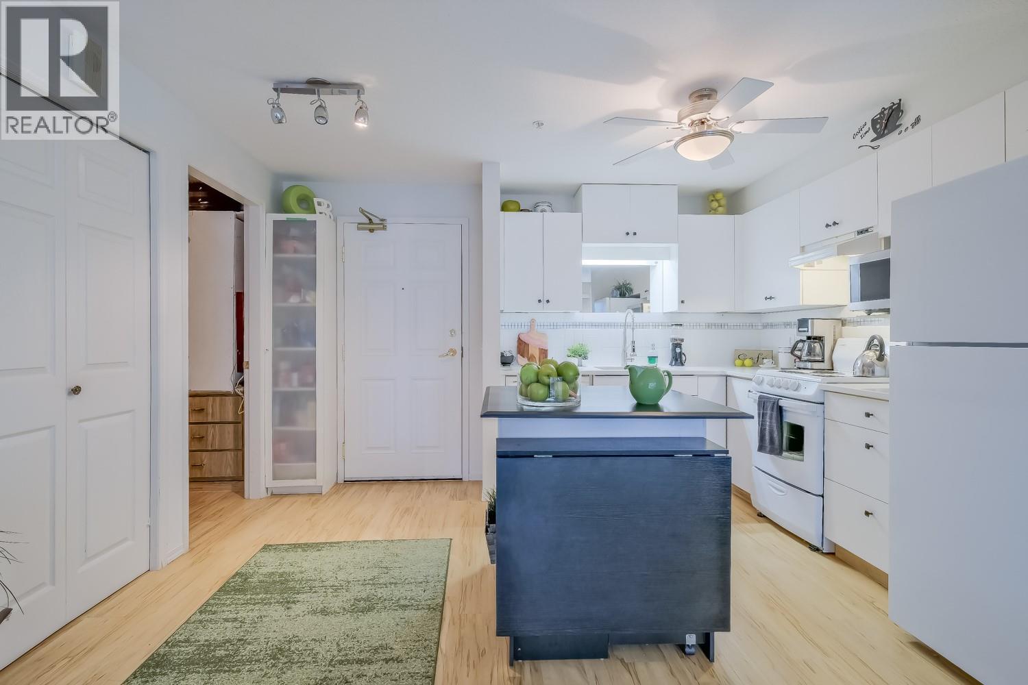 920 Saskatoon Road Unit# 215, Kelowna