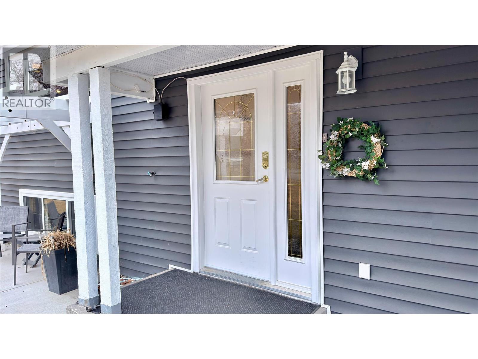 461 Eighth Avenue, Midway