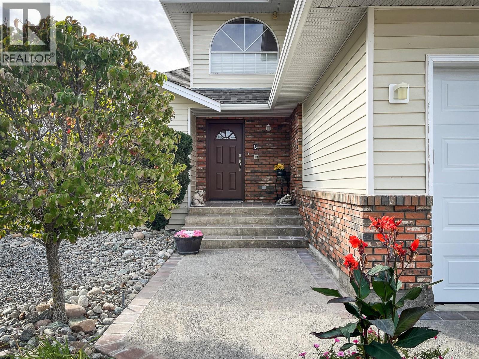 8 BAYVIEW Crescent, Osoyoos