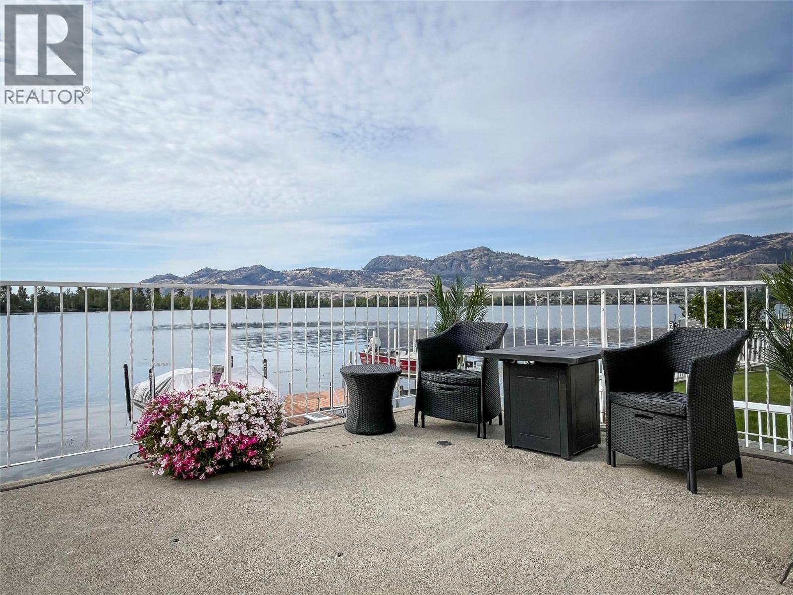 8 BAYVIEW Crescent, Osoyoos