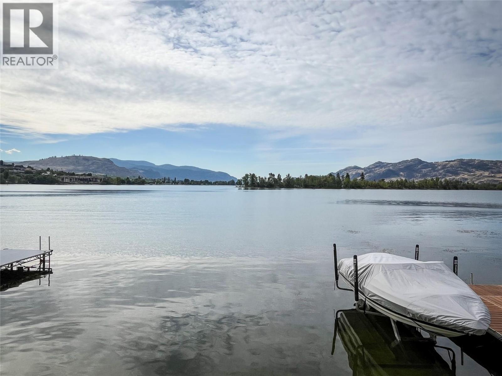 8 BAYVIEW Crescent, Osoyoos