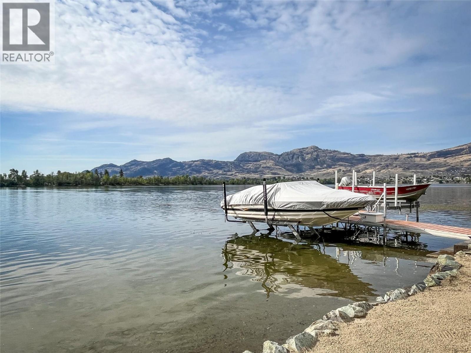 8 BAYVIEW Crescent, Osoyoos