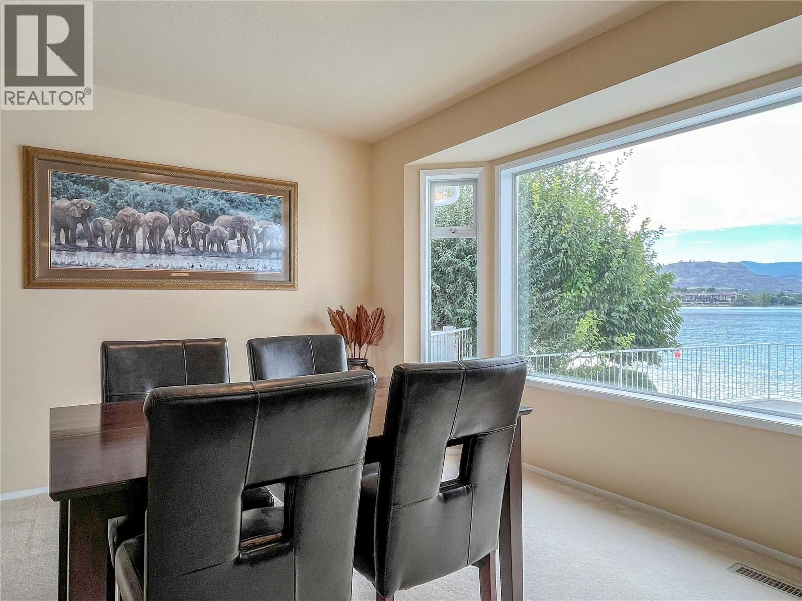 8 BAYVIEW Crescent, Osoyoos