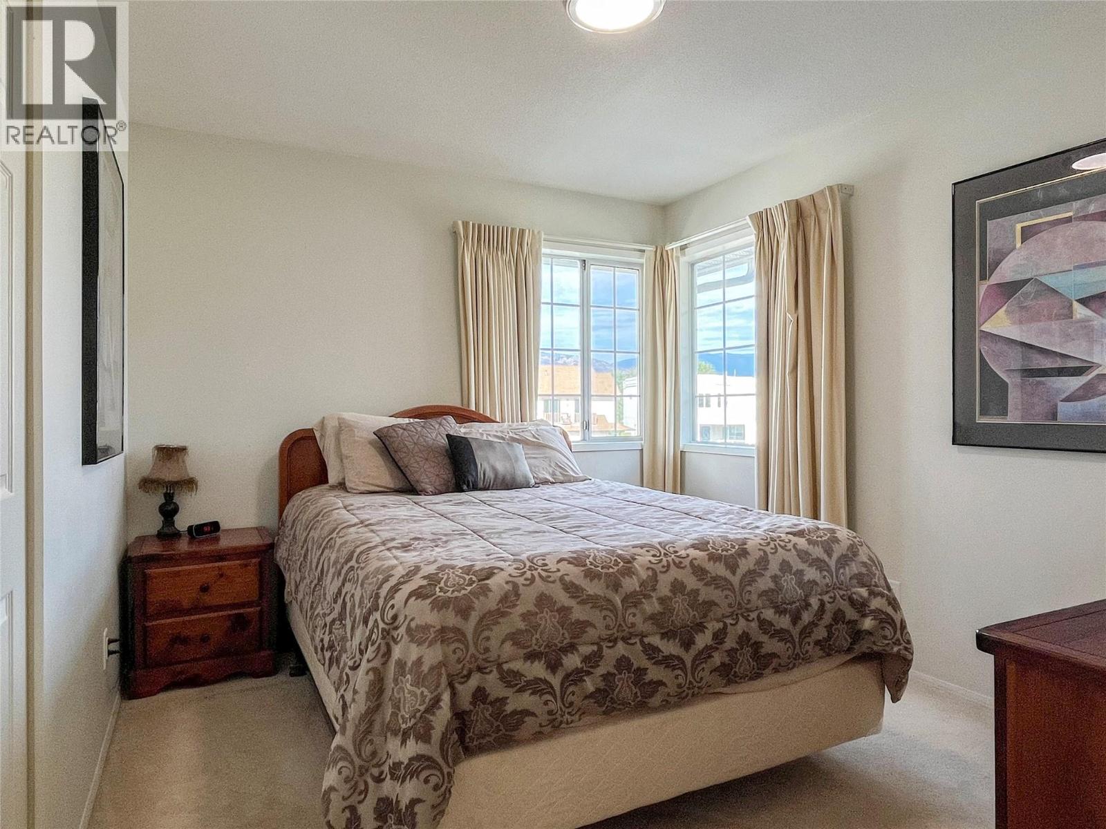 8 BAYVIEW Crescent, Osoyoos