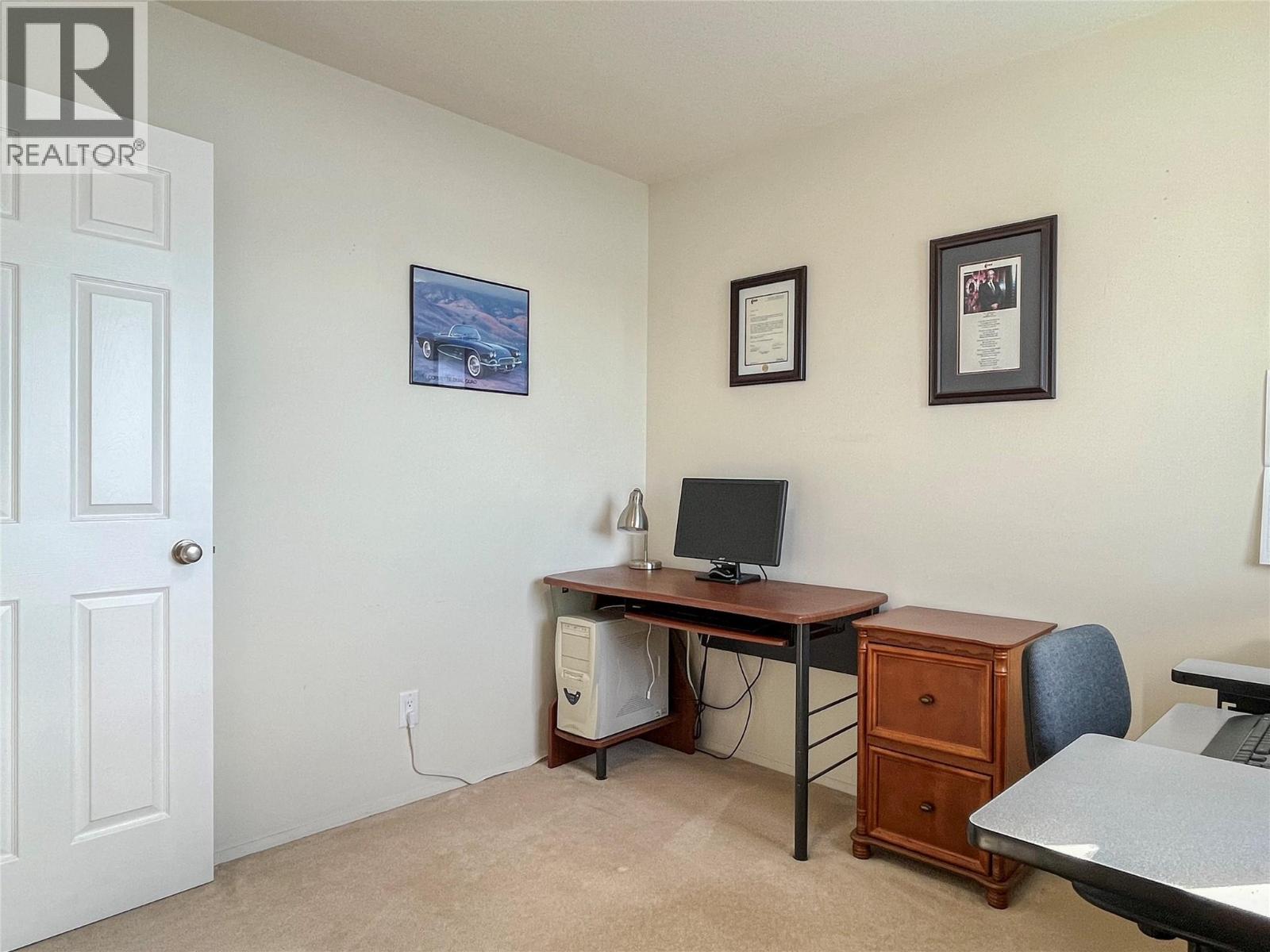 8 BAYVIEW Crescent, Osoyoos