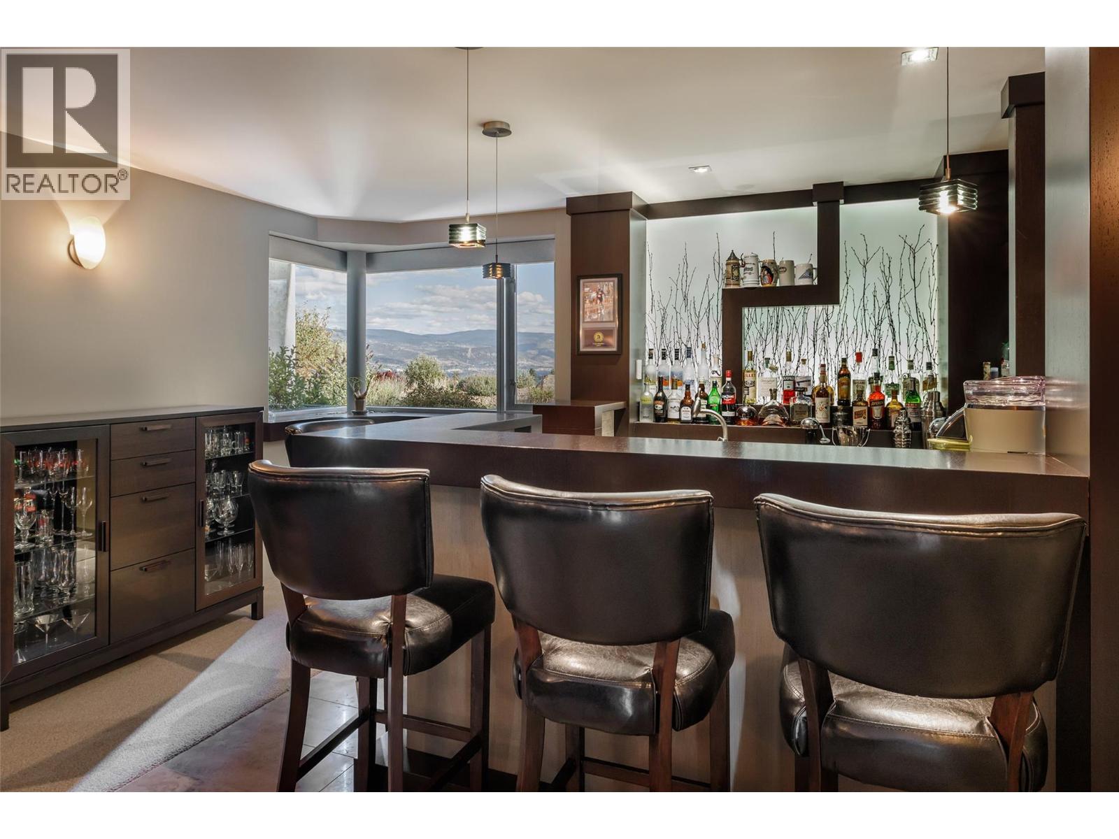 18555 Matsu Drive, Summerland