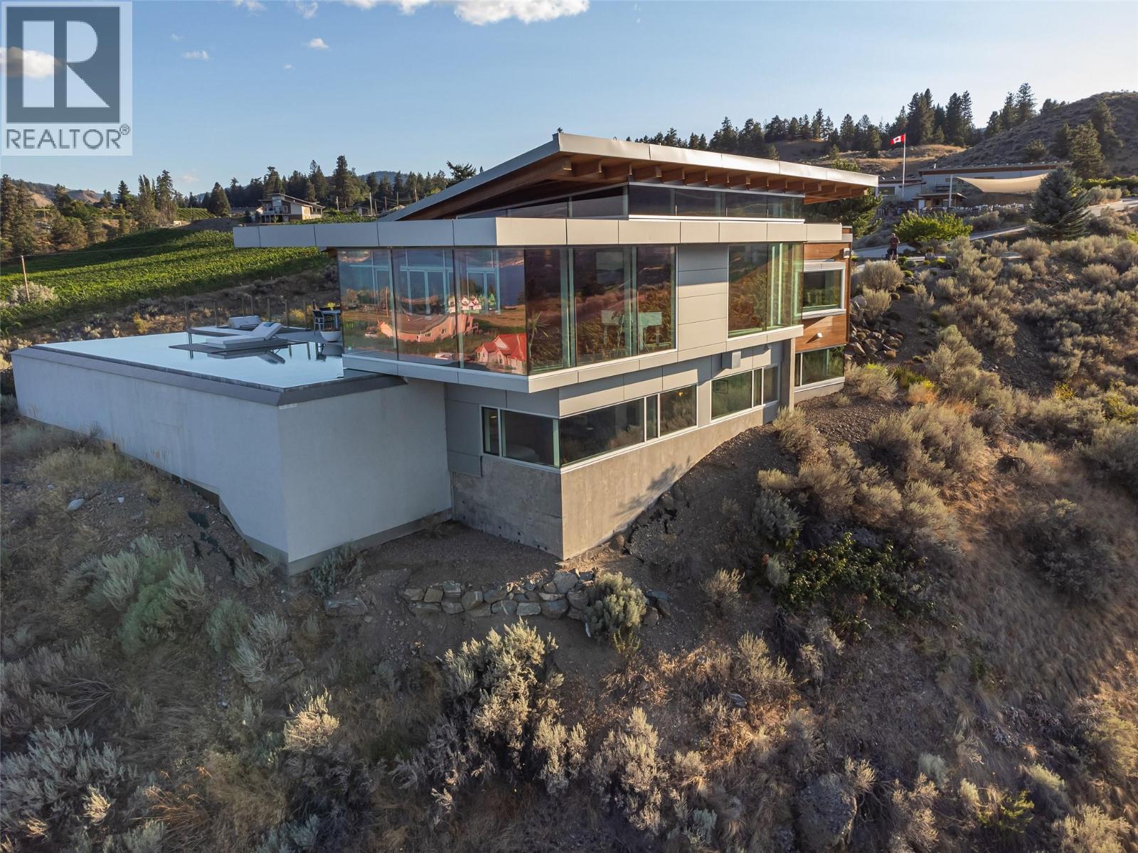 18555 Matsu Drive, Summerland