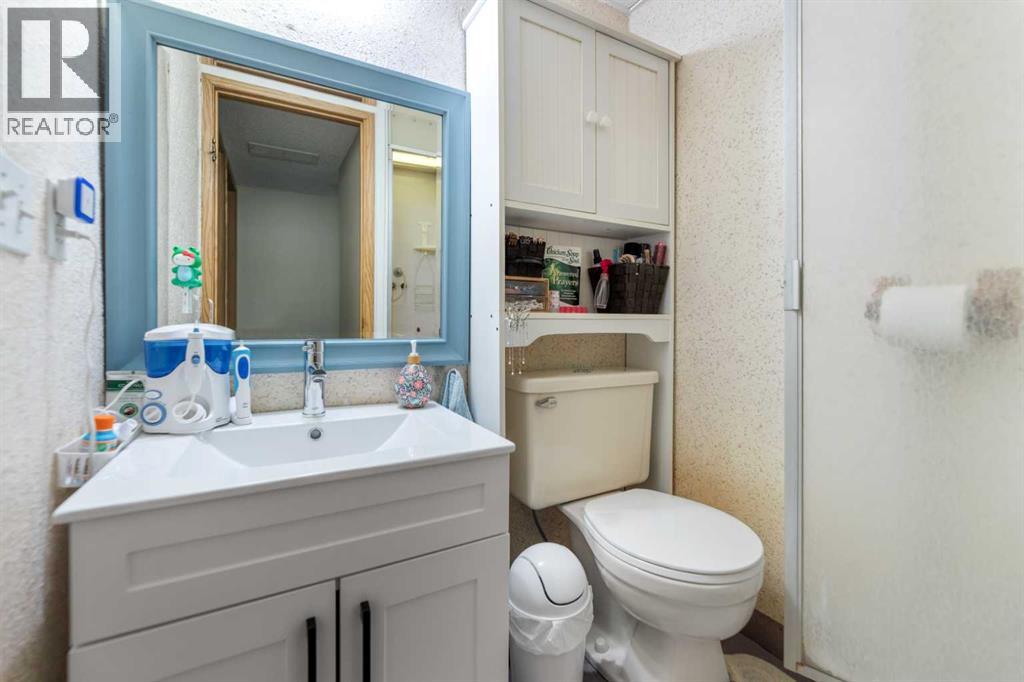 Single Family House for Sale in  Pinemeadow Road NE Pineridge Calgary 