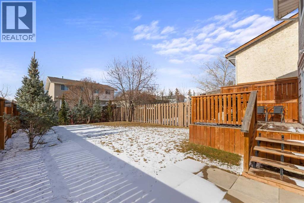 Single Family House for Sale in  Pinemeadow Road NE Pineridge Calgary 