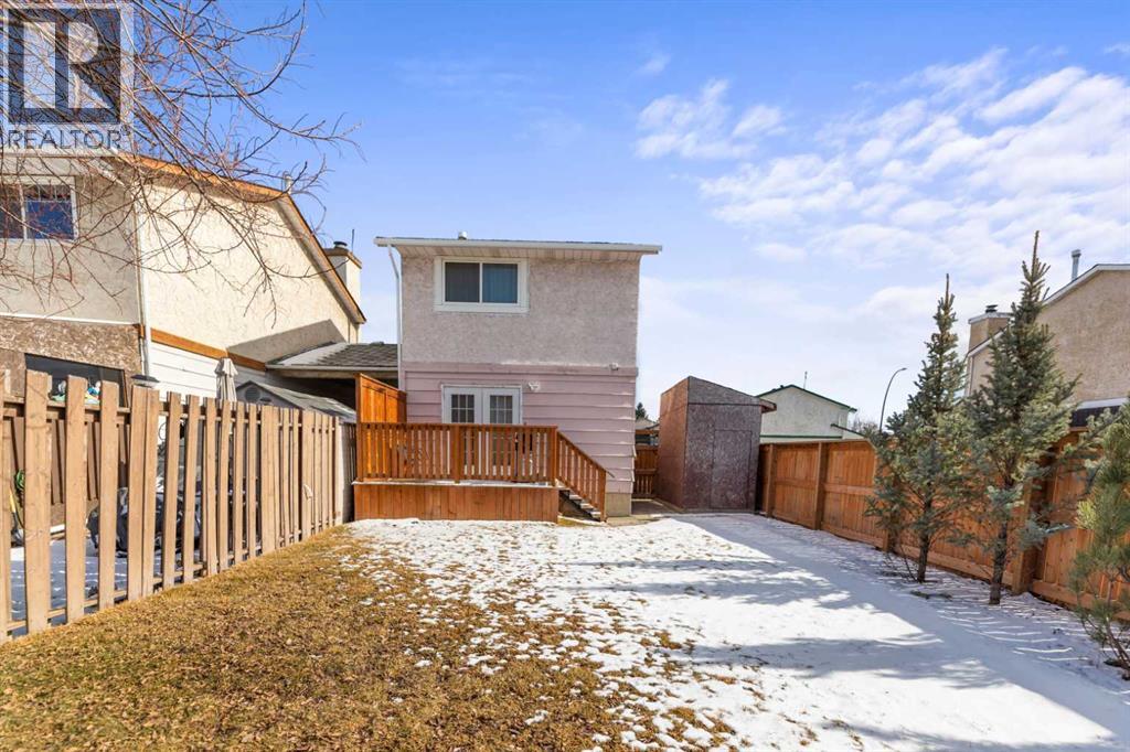 Single Family House for Sale in  Pinemeadow Road NE Pineridge Calgary 