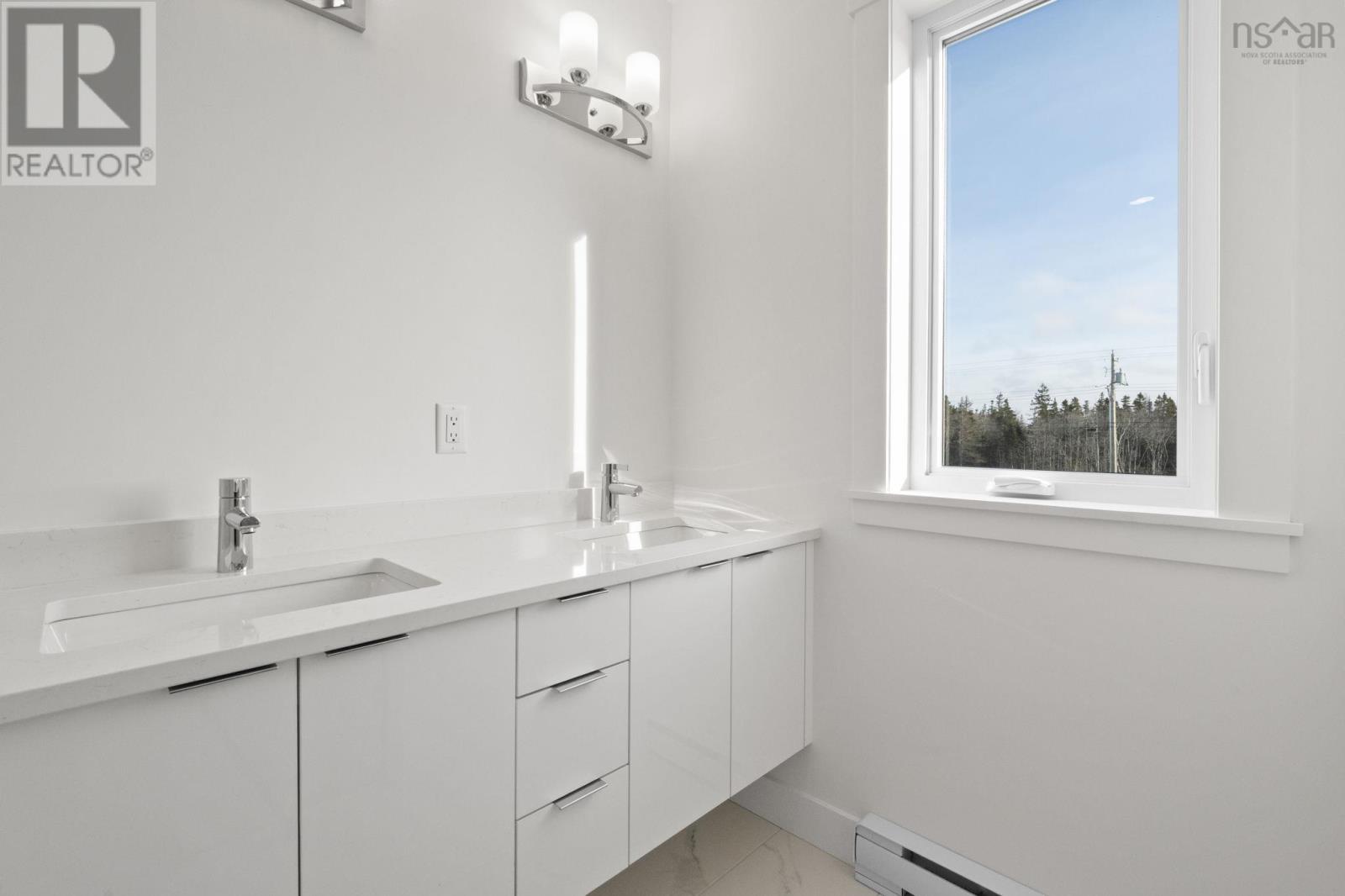 46 BERM STREET - 24