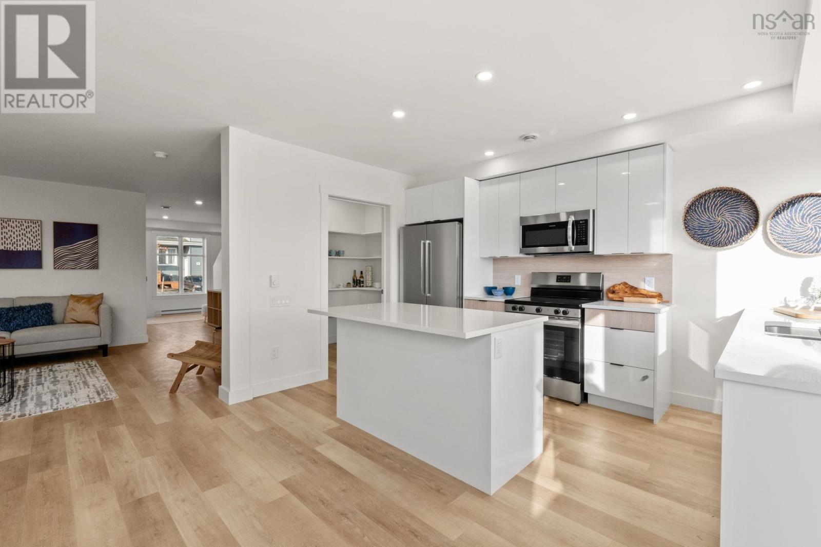 46 BERM STREET - 17