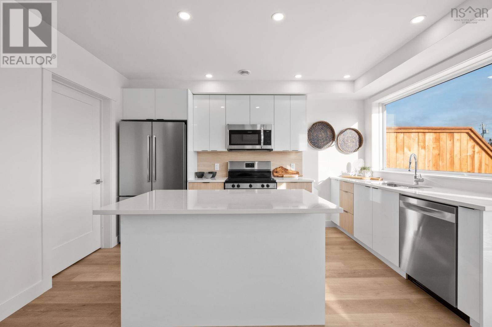 46 BERM STREET - 13