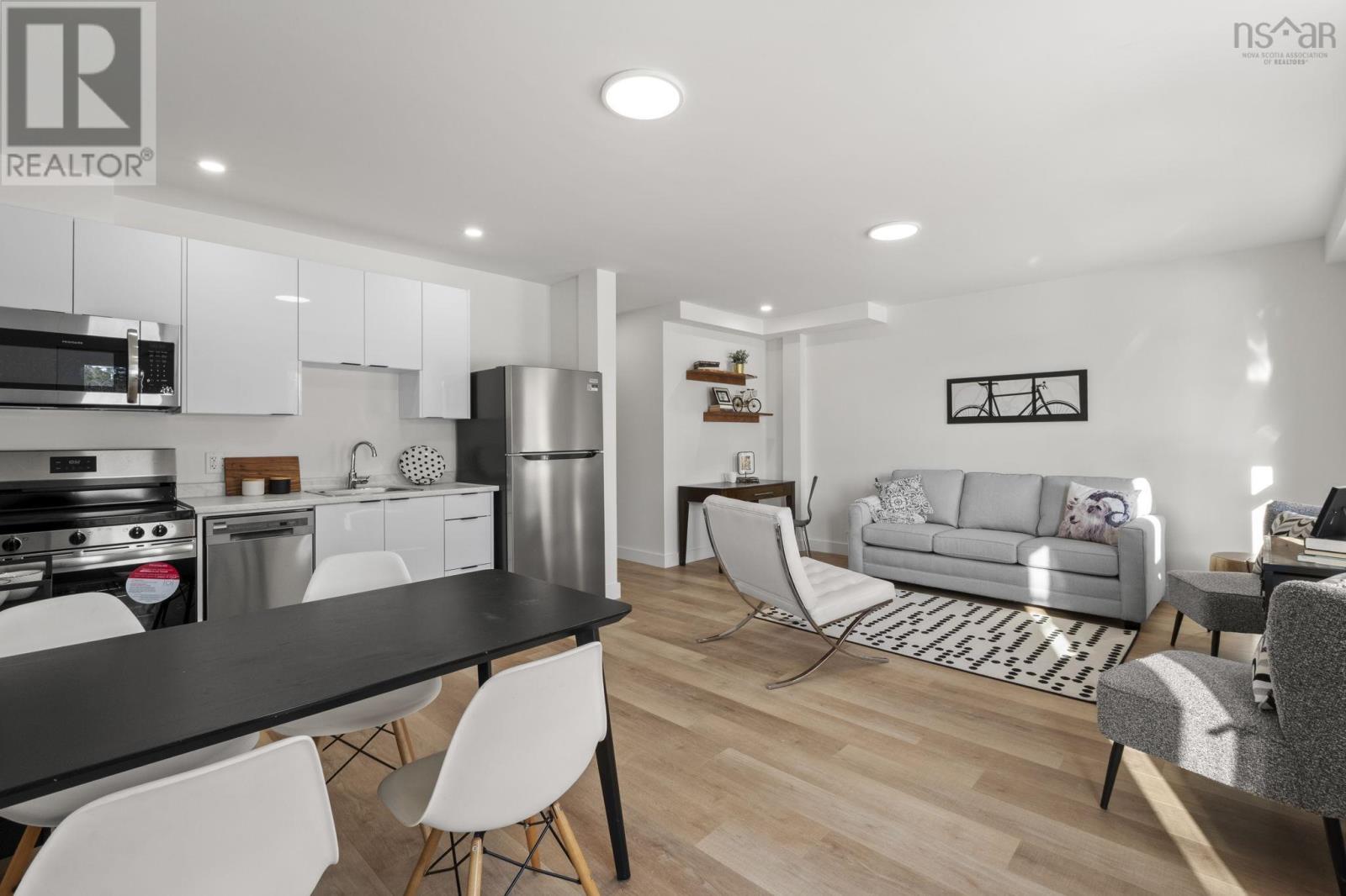 46 BERM STREET - 33