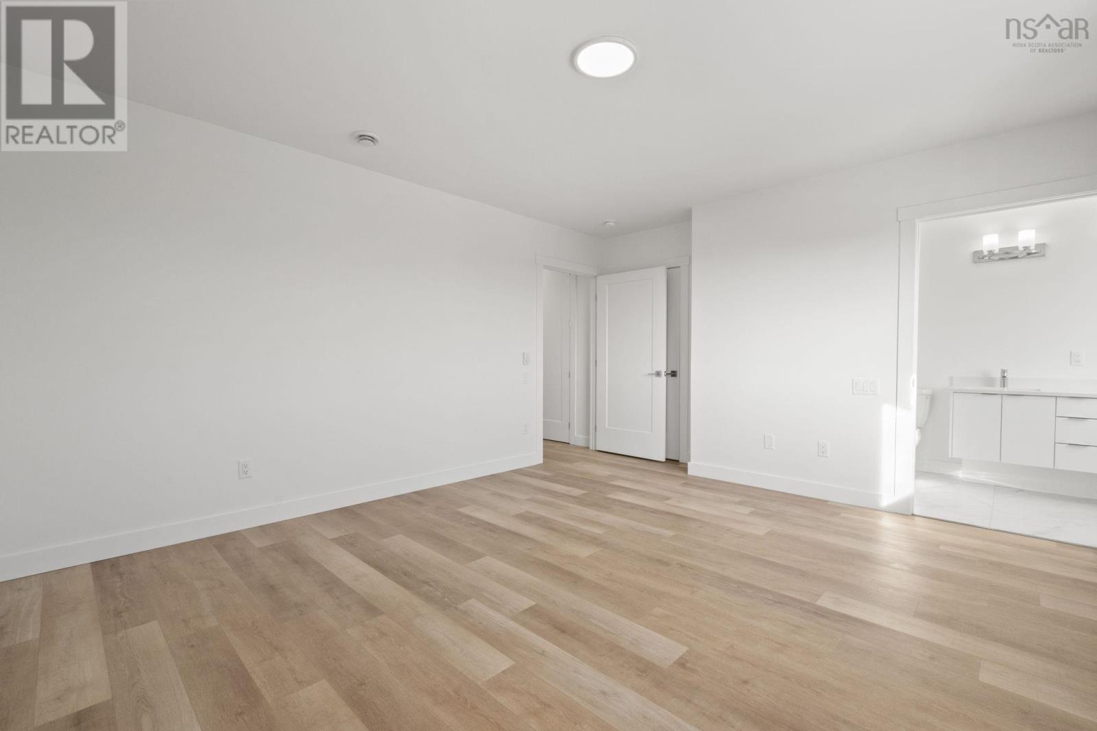 46 BERM STREET - 23