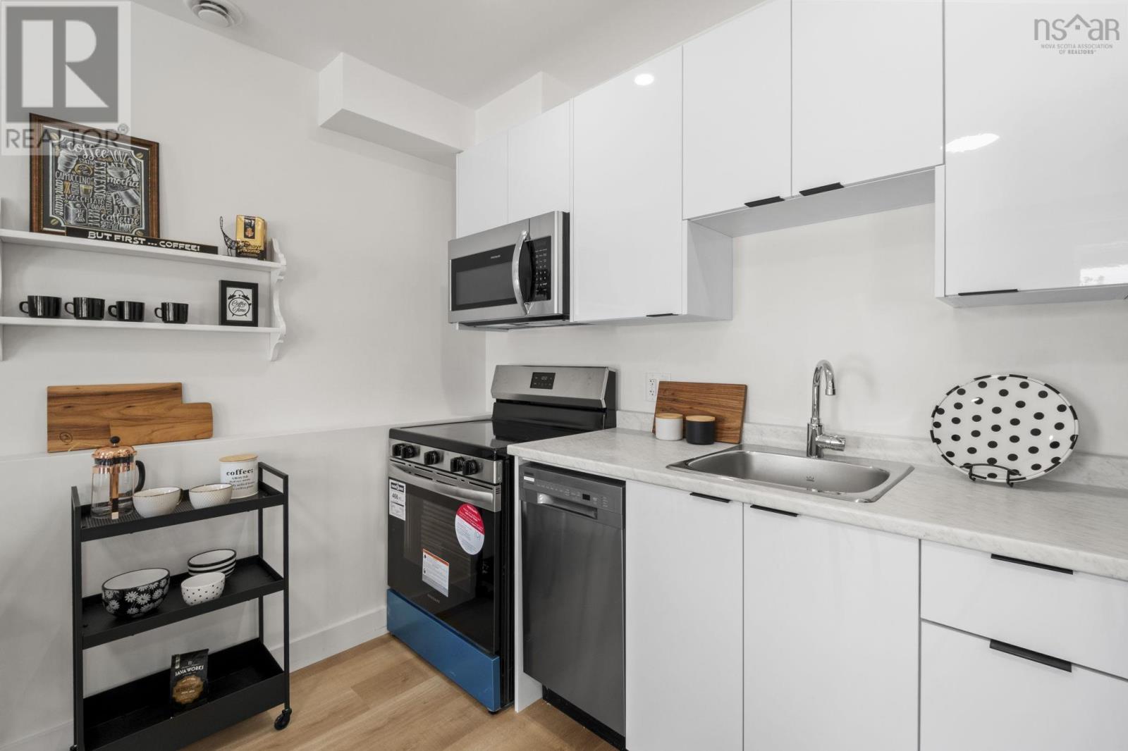 46 BERM STREET - 35