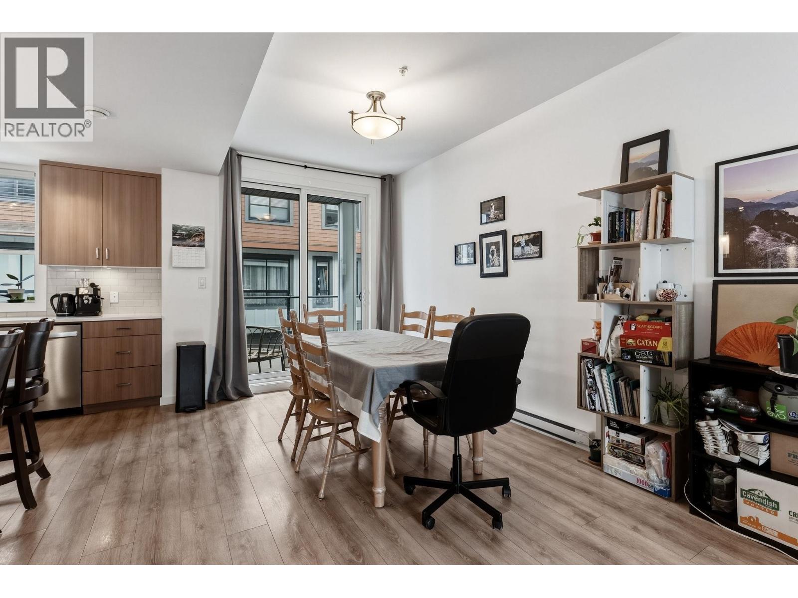 65 39769 GOVERNMENT ROAD, Squamish