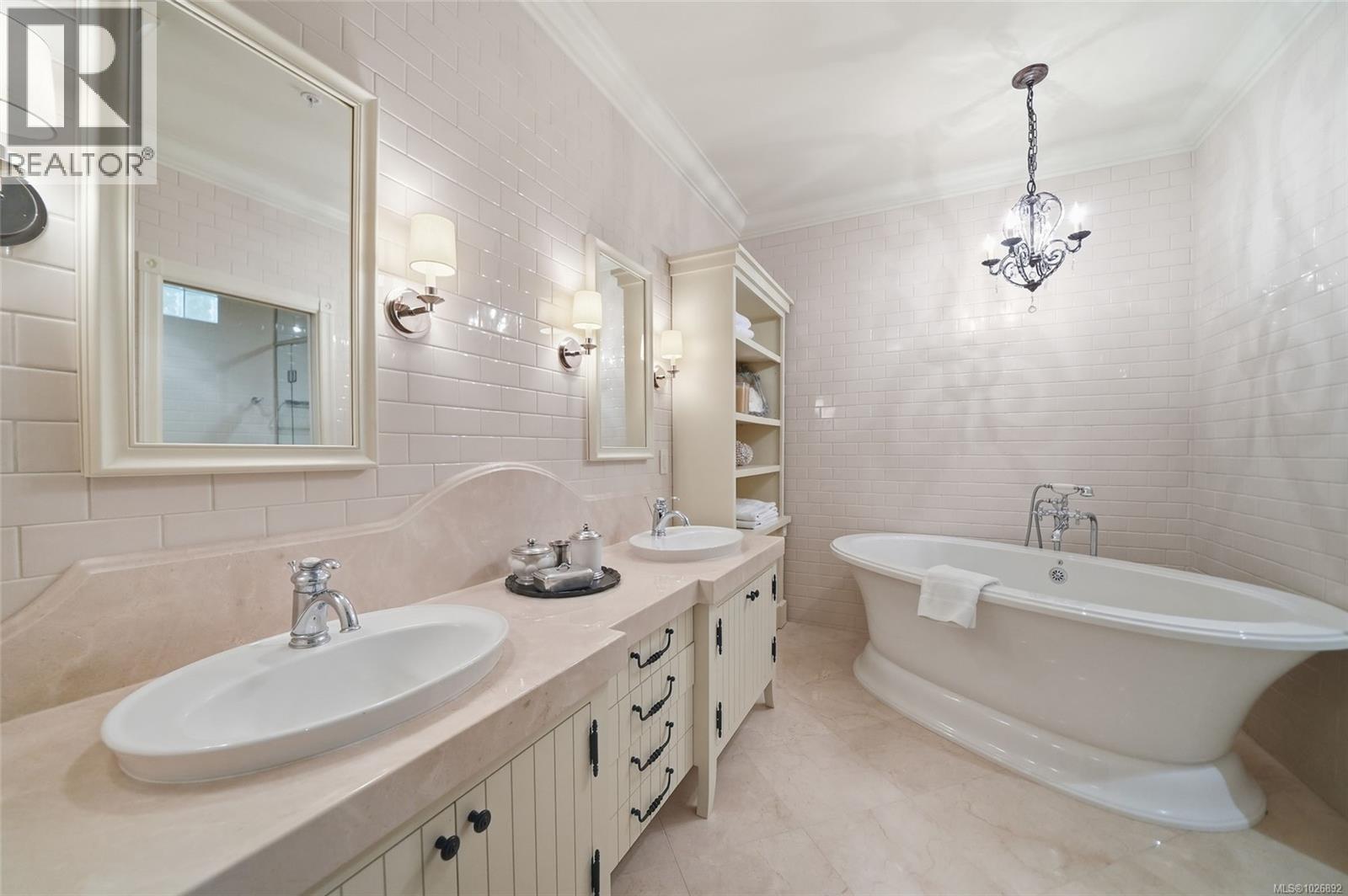 2023 SEAHAVEN RD - 34