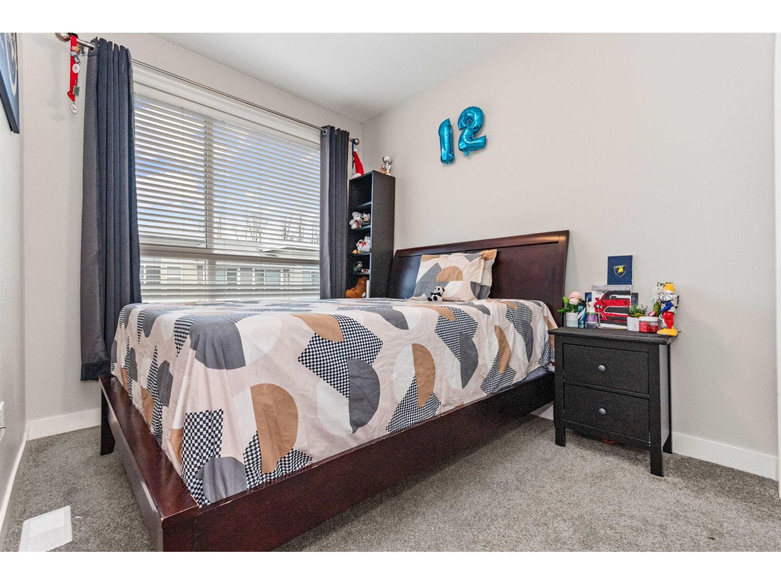 98 8413 MIDTOWN WAY, Chilliwack Proper South, Chilliwack