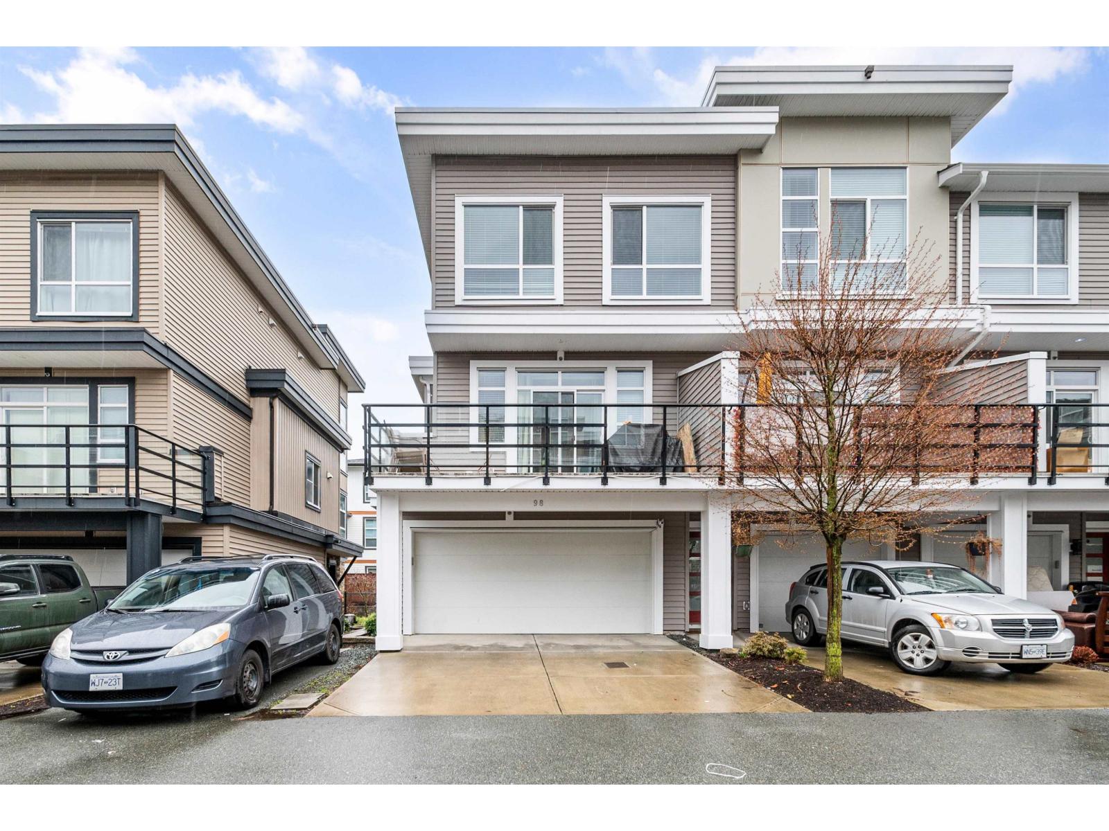 98 8413 MIDTOWN WAY, Chilliwack Proper South, Chilliwack