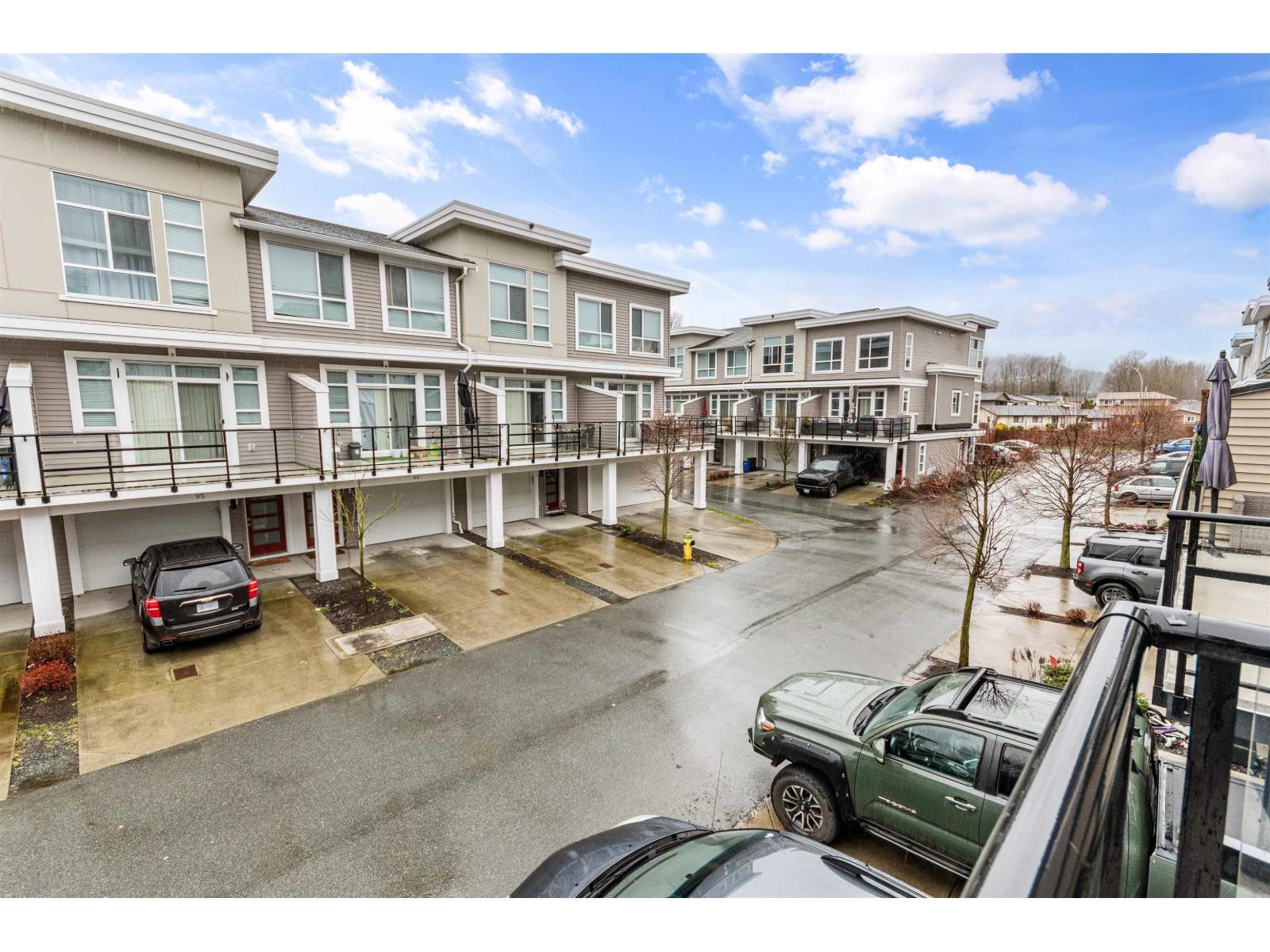 98 8413 MIDTOWN WAY, Chilliwack Proper South, Chilliwack