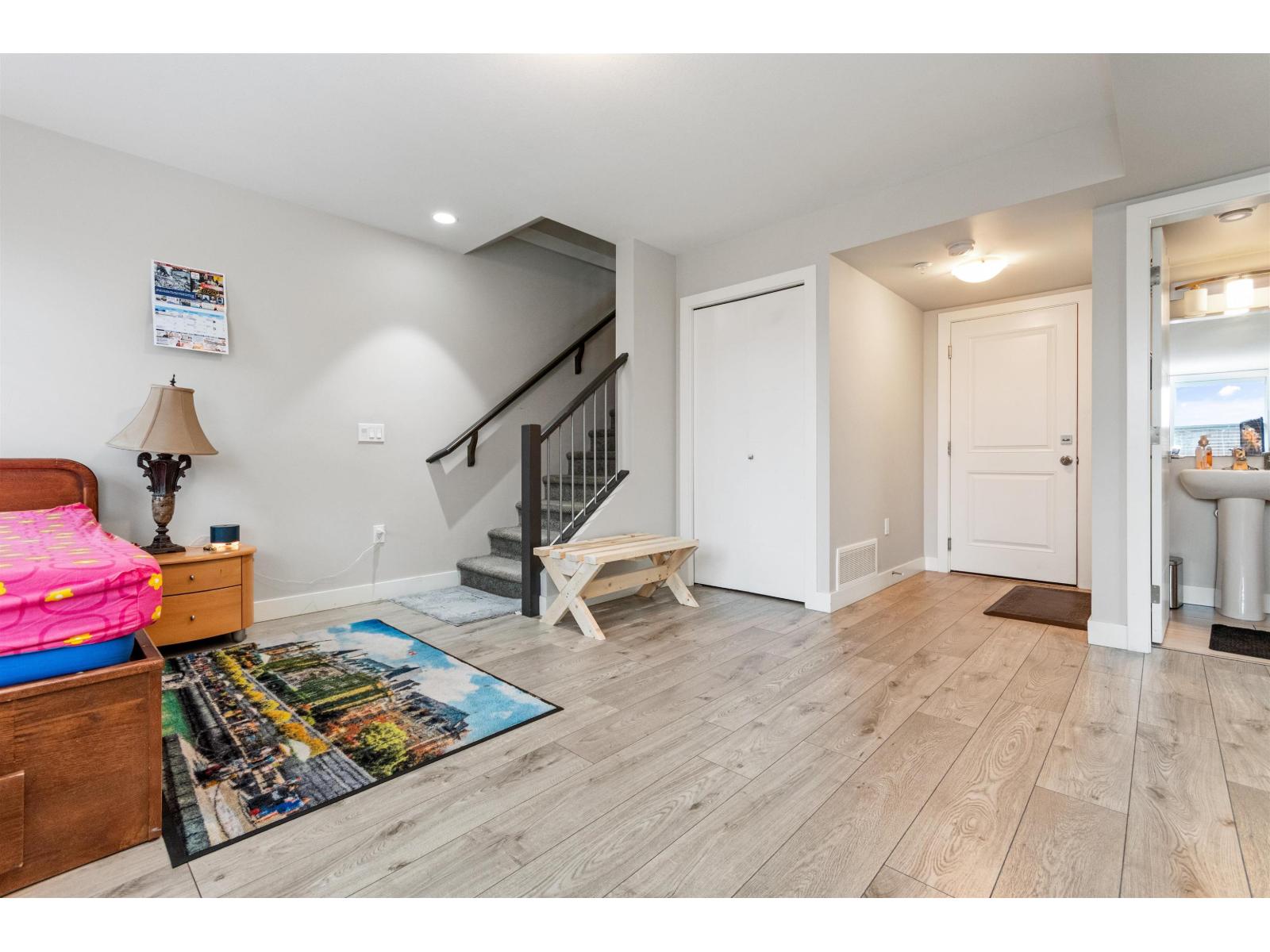 98 8413 MIDTOWN WAY, Chilliwack Proper South, Chilliwack