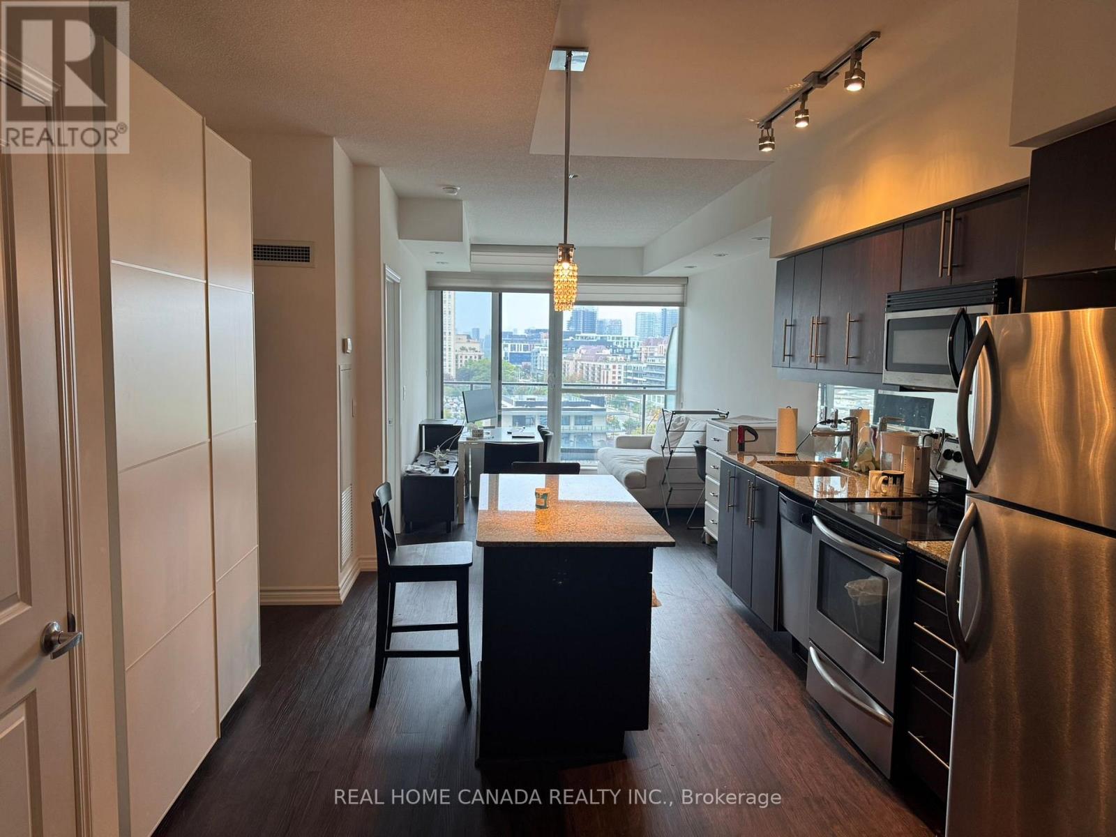 Listing photo of 506 - 2885 BAYVIEW AVENUE